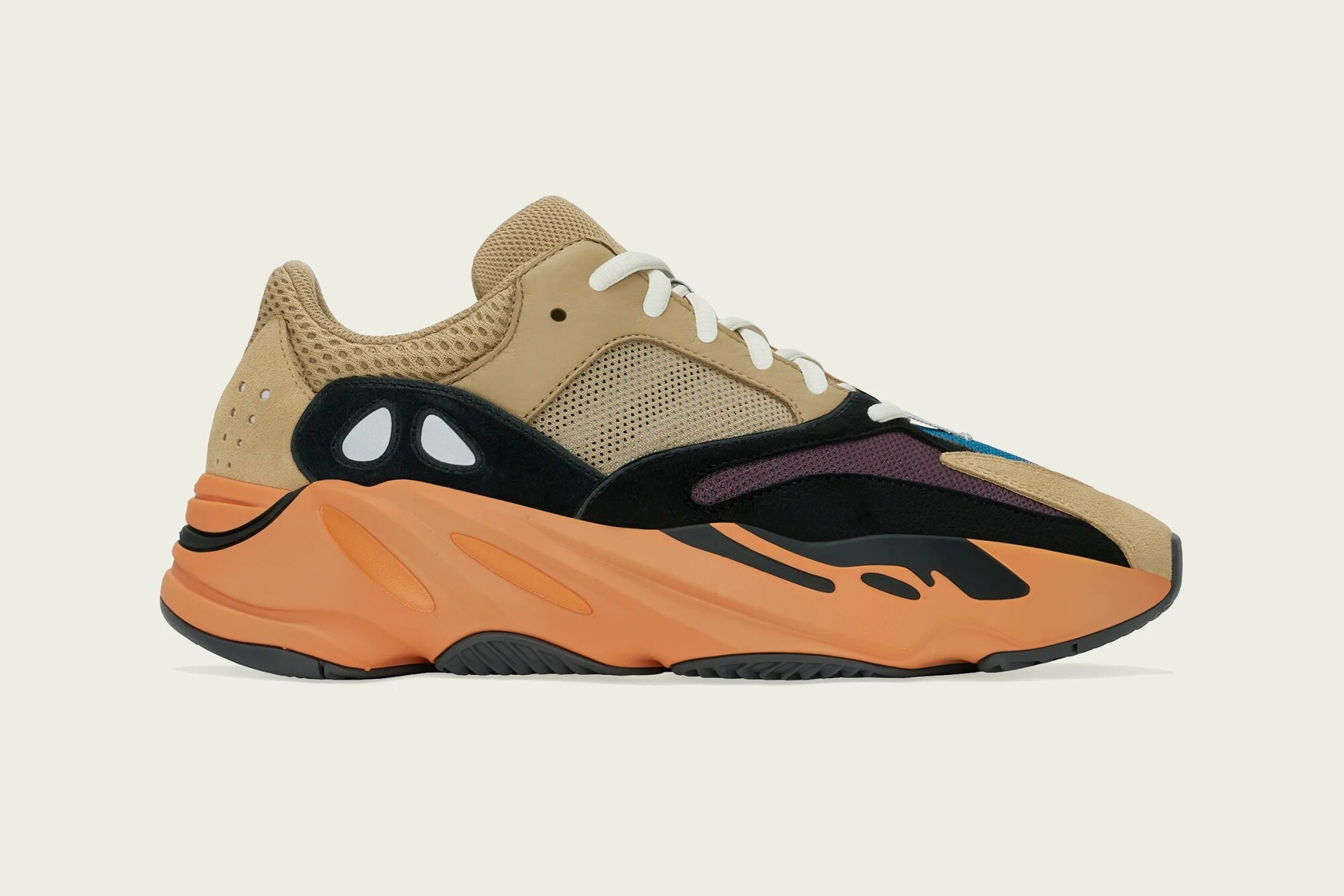 YEEZY BOOST 700 Enflame Amber